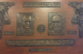 Bas-reliefs Burt Upjohn and Lew Batts